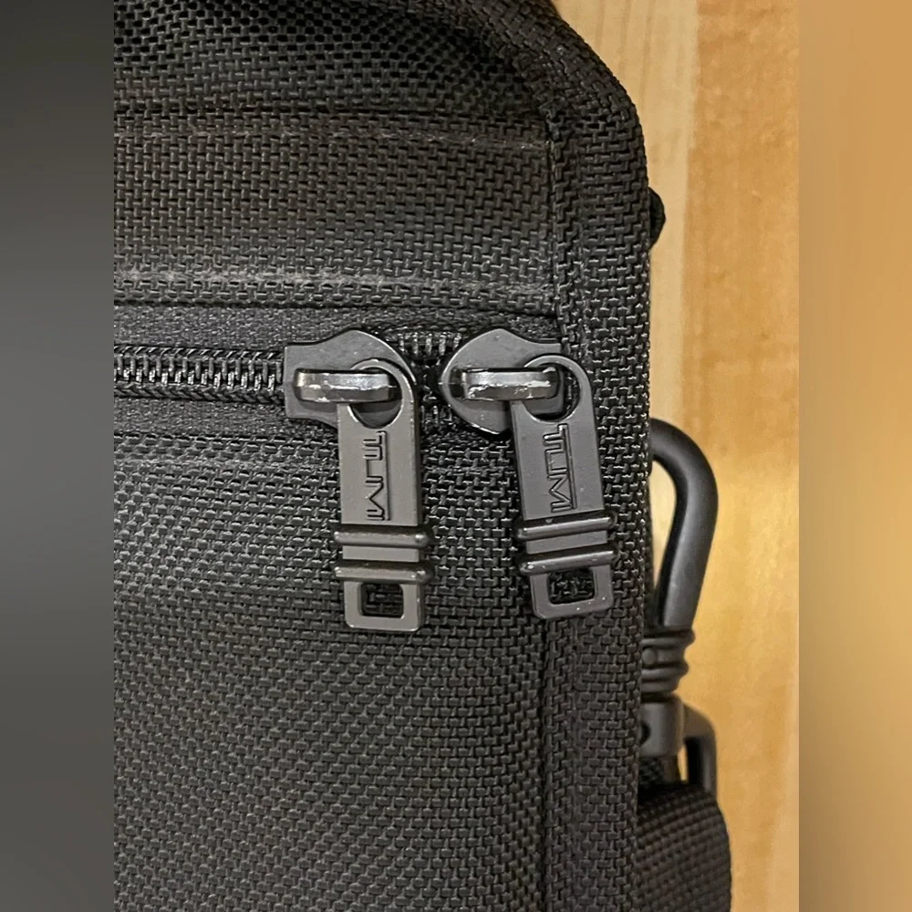 TUMI Alpha 2 T-Pass 17x14 Expandable Laptop Briefcase